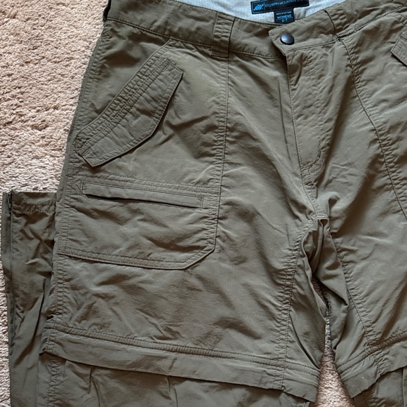 Eastern Mountain Sports Women’s Olive Convertible Cargo Pants - Picture 3 of 10